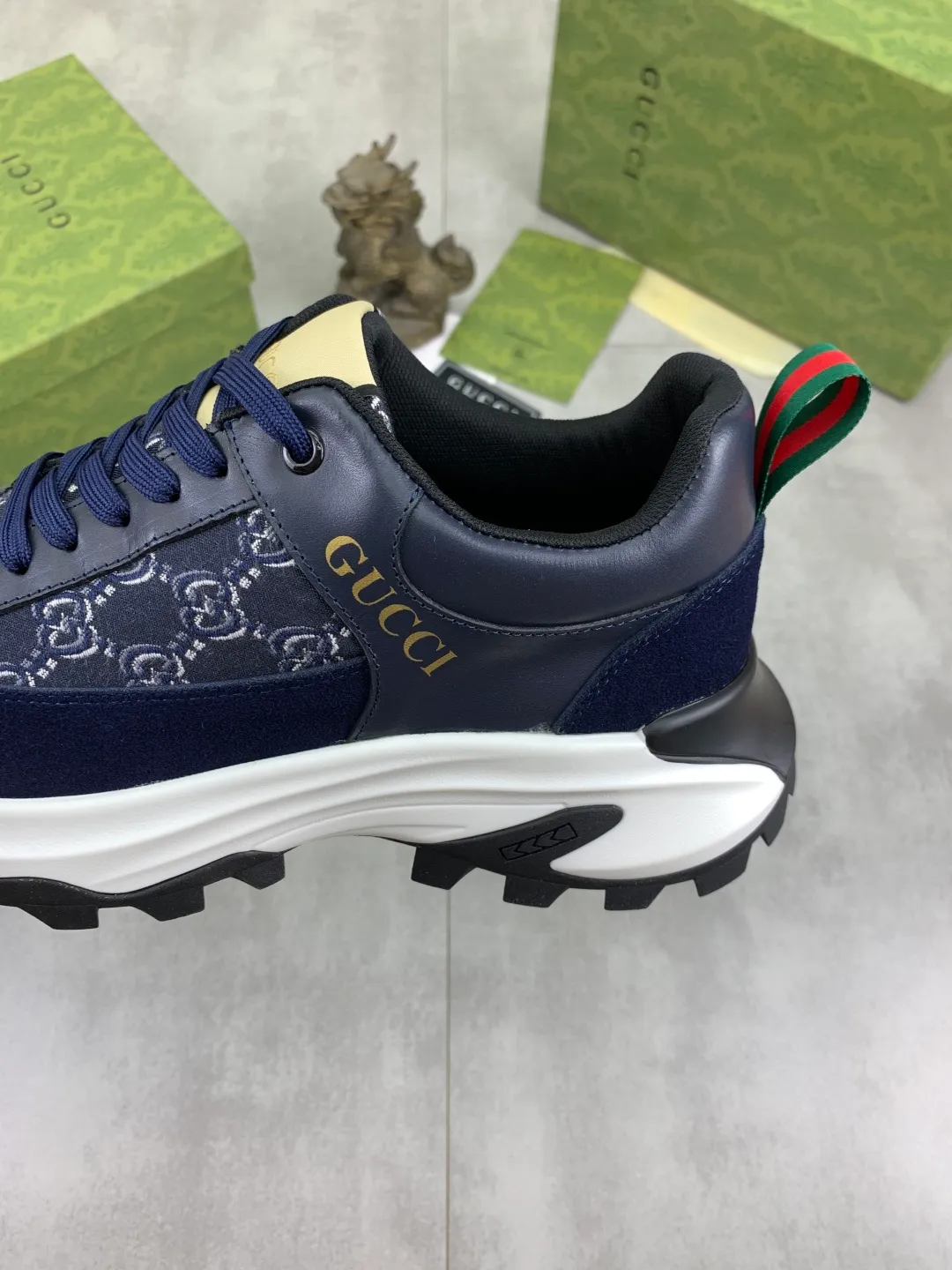 Men's shoes 💰P440💰[New model] (GUCCI) official website's latest 🎁🎁casual and fashionable men's shoes👟, hot style💥 style is simple and elegant, exclusive for trendy men. Unique official website's latest brand double G element 👑Gucci original style Decoration, fashionable and generous, made of original frosted calfskin ✅ fully imported first-layer pigskin lining, the official website specifies wear-resistant, lightweight original rubber casual outsole, classic model taken in real life 🎬38-44 (customized for 45) 4️⃣ colors available